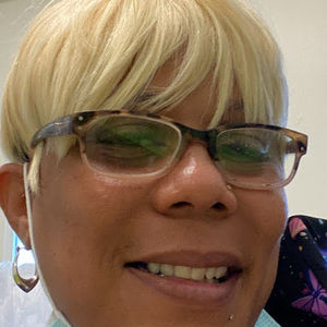 Meet your Posher, Pamela